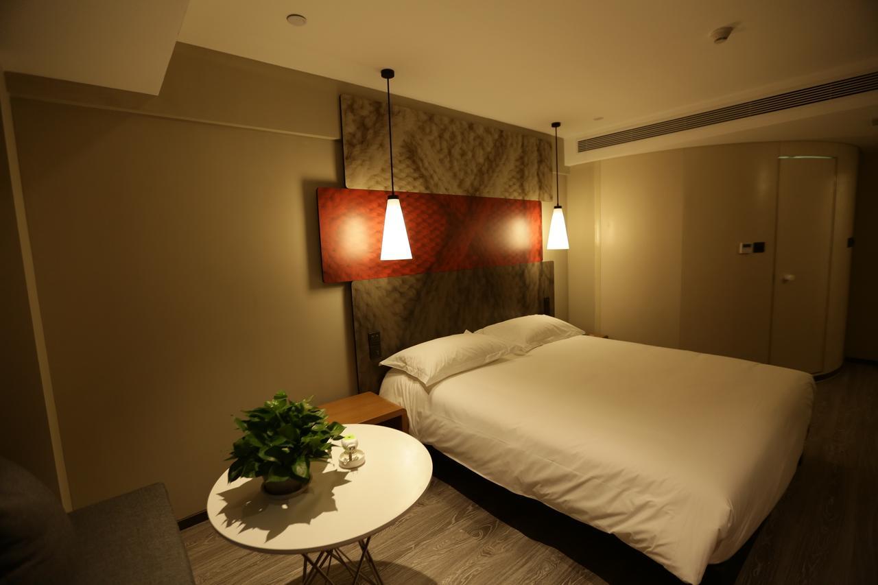 Hotel Ibis Chengdu West Jingcui Road Zewnętrze zdjęcie