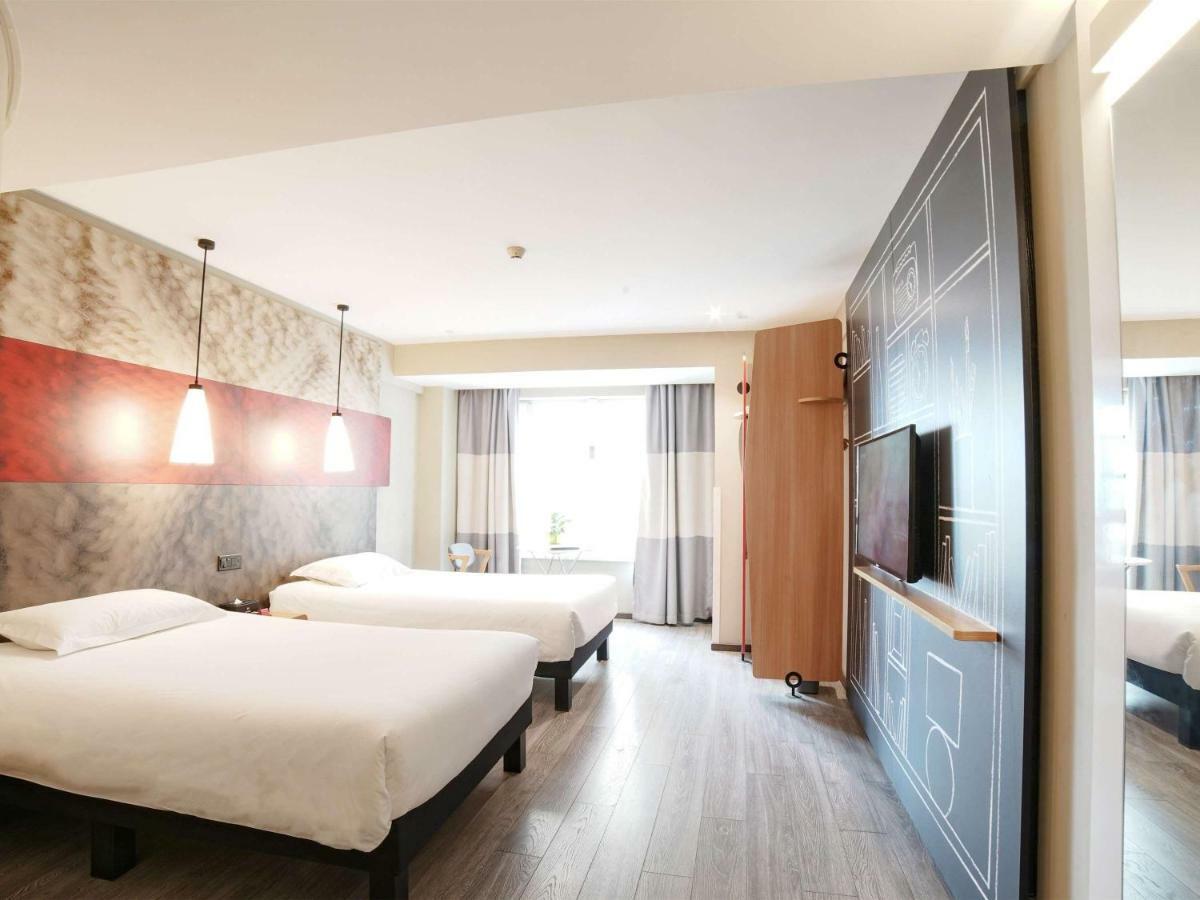 Hotel Ibis Chengdu West Jingcui Road Zewnętrze zdjęcie
